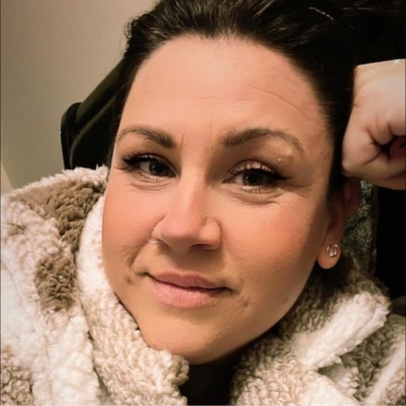 Meet your Posher, Terri - Picture 1 of 1